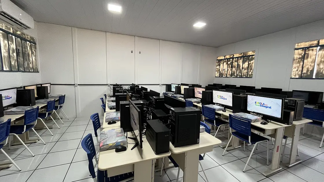 Escola Aluísio Becker inaugura laboratório de informática e amplia acesso à tecnologia em Cujubim